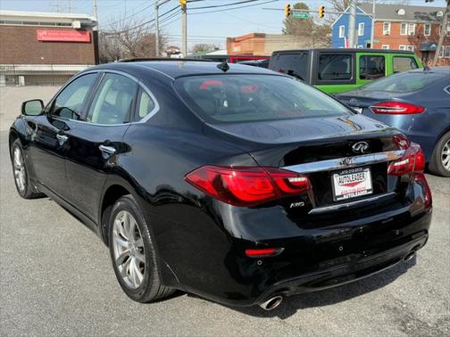 2016 INFINITI Q70 3.7X