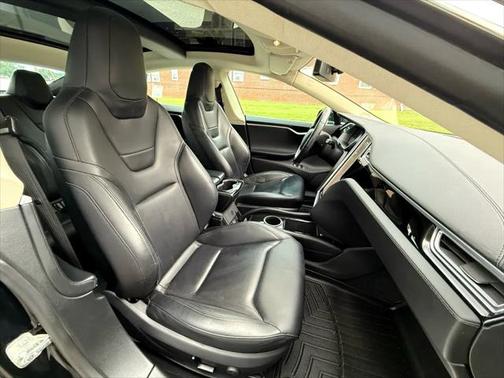 2015 Tesla Model S P85D