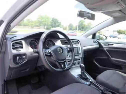 2017 Volkswagen Golf SportWagen TSI S