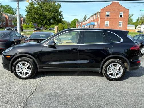 2016 Porsche Cayenne Base