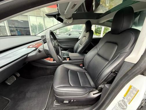 2020 Tesla Model 3 Standard Range