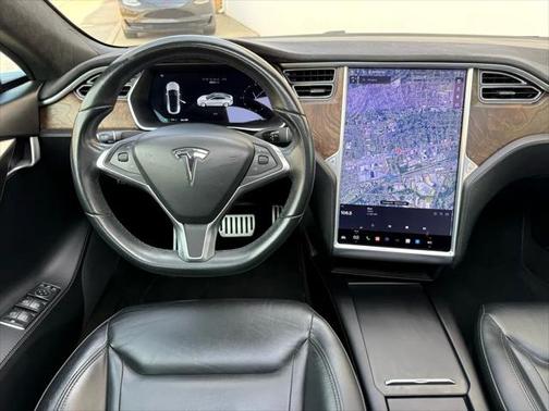 2016 Tesla Model S 90D