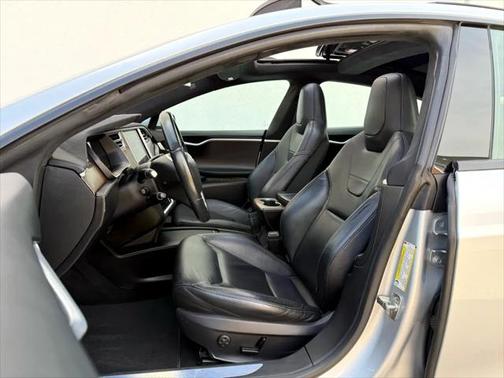 2016 Tesla Model S 90D