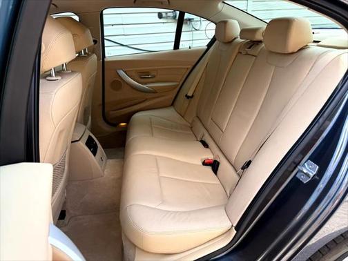 2013 BMW 328 4dr Sdn 328i RWD
