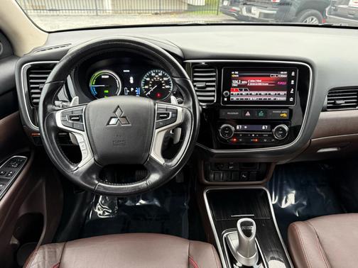 2018 Mitsubishi Outlander PHEV SEL S-AWC