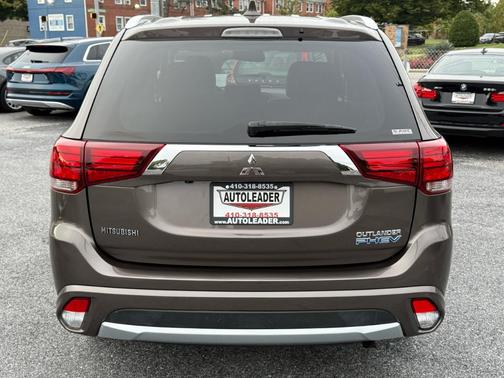 2018 Mitsubishi Outlander PHEV SEL S-AWC
