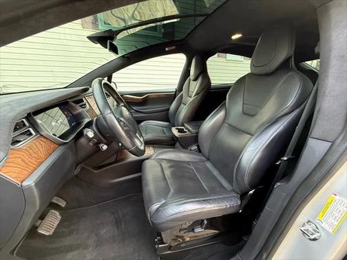 2016 Tesla Model X 90D
