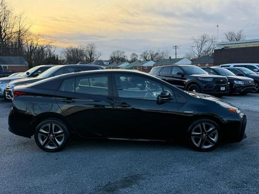 2021 Toyota Prius XLE