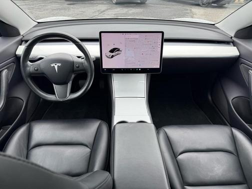 2019 Tesla Model 3 Mid Range