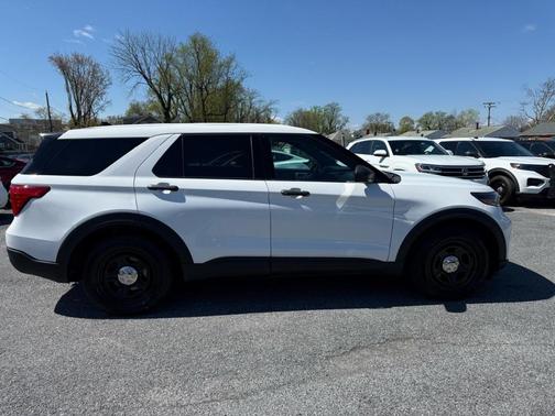 White 2022 Ford Utility Police Interceptor Base
