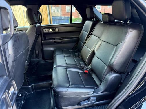 Black 2020 Ford Utility Police Interceptor Base