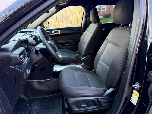 Black 2020 Ford Utility Police Interceptor Base