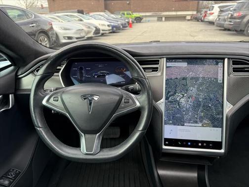 2015 Tesla Model S 85D