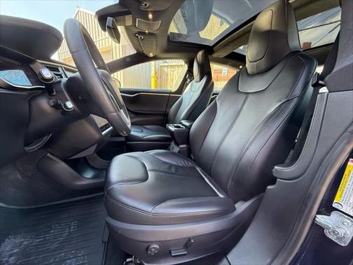 2015 Tesla Model S 85D