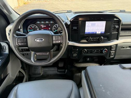 White 2023 Ford F-150 XLT