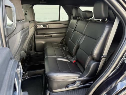 Black 2020 Ford Utility Police Interceptor Base