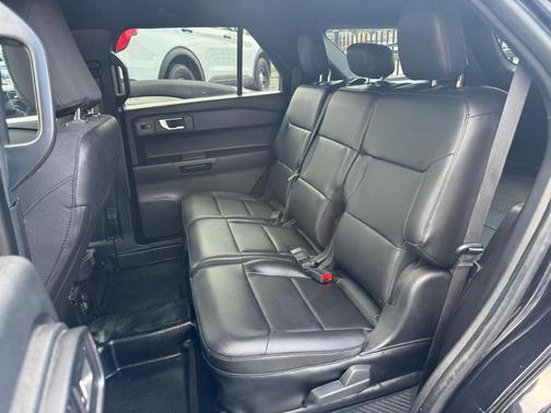 Black 2021 Ford Utility Police Interceptor Base