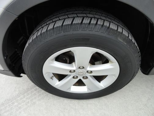 2013 Toyota RAV4 XLE for sale in Glenwood, IA - image 27