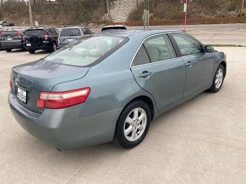 Aloe Green Metallic 2009 Toyota Camry XLE