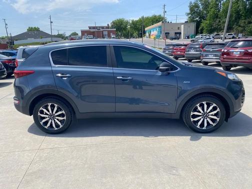 Pacific Blue 2017 Kia Sportage EX