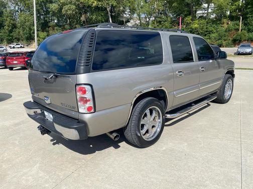 2002 Chevrolet Suburban 1500 LT