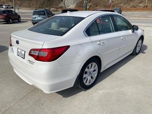 2016 Subaru Legacy Premium