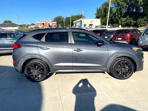 2017 Hyundai TUCSON Night