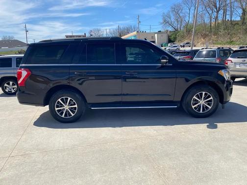 Agate Black Metallic 2019 Ford Expedition XLT