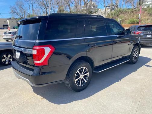 Agate Black Metallic 2019 Ford Expedition XLT