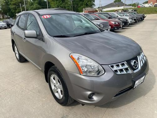 Gray 2013 Nissan Rogue S