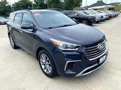 2017 Hyundai SANTA FE SE