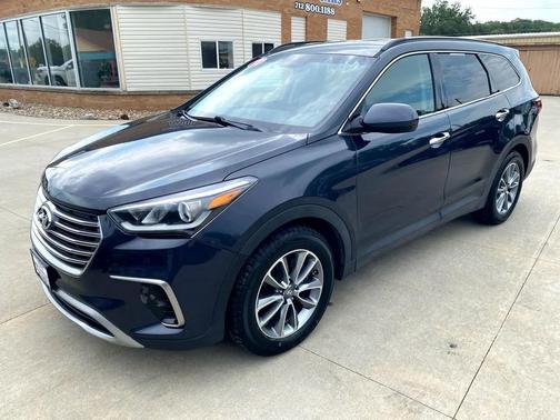 2017 Hyundai SANTA FE SE