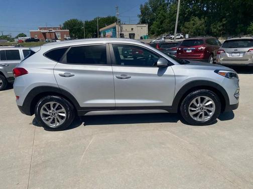 Molten Silver 2018 Hyundai TUCSON SEL