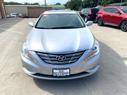 2011 Hyundai SONATA Limited