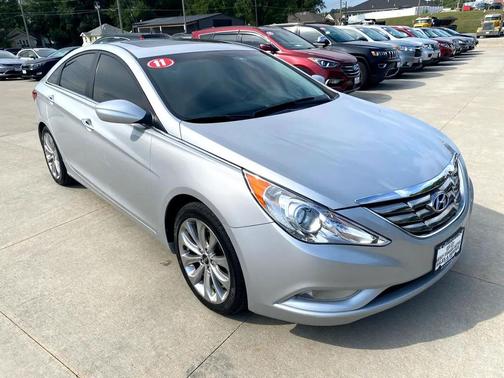 2011 Hyundai SONATA Limited