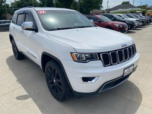 Bright White Clearcoat 2017 Jeep Grand Cherokee Limited