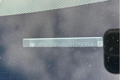 White 2020 Toyota Prius LE