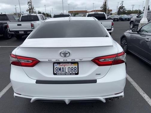 2019 Toyota Camry SE