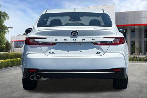 Ice 2026 Toyota Camry SE