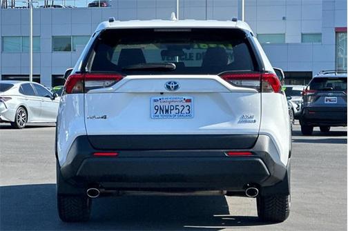 2024 Toyota RAV4 Hybrid XLE