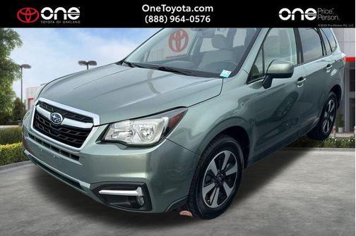 Jasmine Green Metallic 2017 Subaru Forester 2.5i Premium