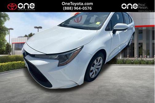 White 2022 Toyota Corolla LE