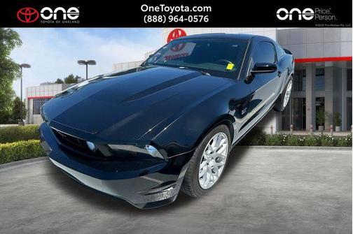 Black 2010 Ford Mustang GT Premium