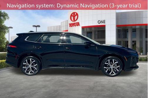 Black 2025 Toyota Crown Signia XLE