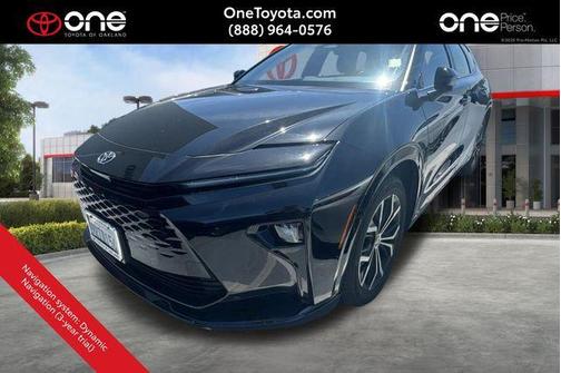 Black 2025 Toyota Crown Signia XLE