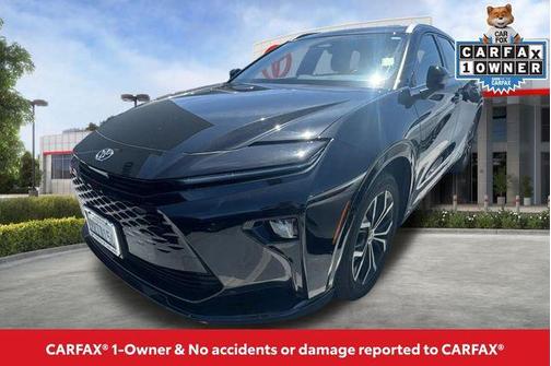 Black 2025 Toyota Crown Signia XLE