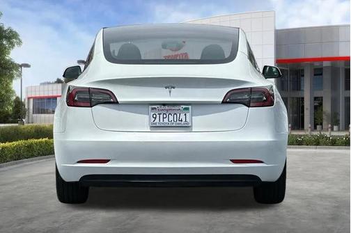 Pearl White Multi-Coat 2023 Tesla Model 3 Standard Range