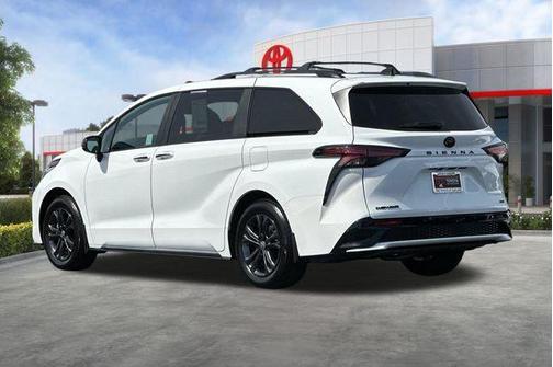 Ice Cap 2026 Toyota Sienna XSE 7 Passenger