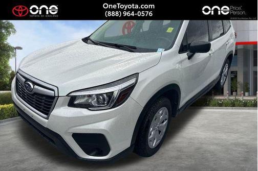Crystal White Pearl 2020 Subaru Forester Base