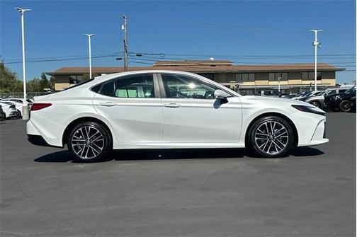 2025 Toyota Camry XLE